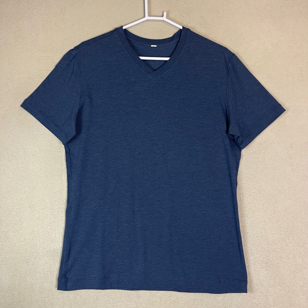 Lululemon Mens V-Neck T-Shirt‎ Blue Short Sleeve Athleisure Top Size M